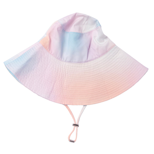 A stylish summer hat with a wide brim, featuring a vibrant solid pastel color. The hat is designed for optimal sun protection, making it perfect for beach outings or sunny days.